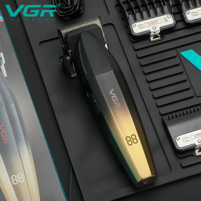 Strihací strojček VGR VOYAGER V-003C Salon Series – zlatý - Obrázok 1